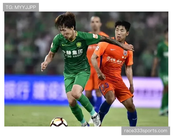 鲁尼本赛季加强回撤串联中场压制防线角色转变显著